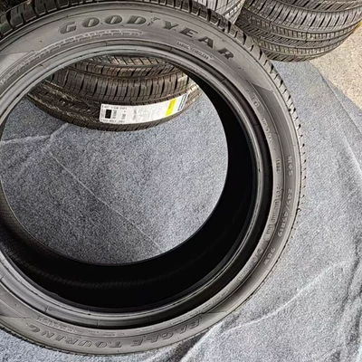 Goodyear Tires 245/45R19 Off-road şinlər
