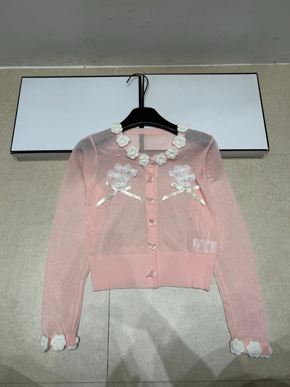 Trendy Brand Knitted Cardigan With Floral Bow, Long Sleeves, Thin, Loose Brand Logo And Versatile Women's Top, New Summer 2026_ecoleips.com