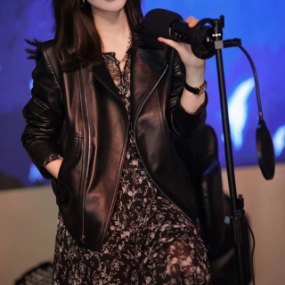 网红同款丨机车女神皮衣丨复古休闲皮衣女2026春新款时髦翻领外套