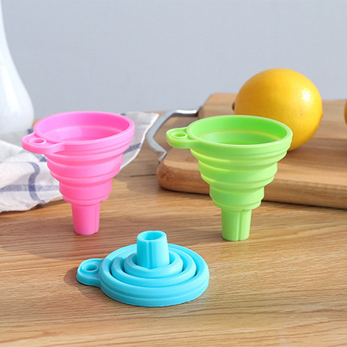 Expandable foldable silicone creative home mini kitchen oil pouring funnel for wine liquid dividing funnel