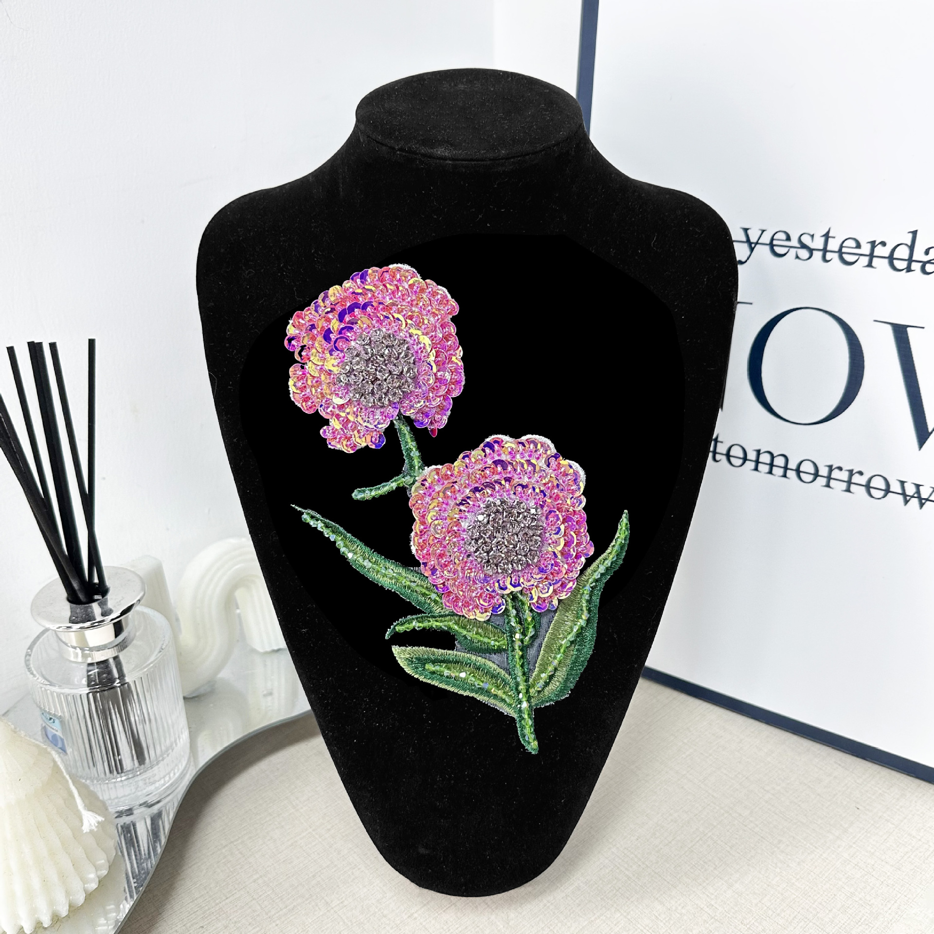 Ropa bordada colorida estilo nacional encaje bordado parche de rendimiento clásico ropa de ópera ropa de ópera accesorios de decoración al por mayor