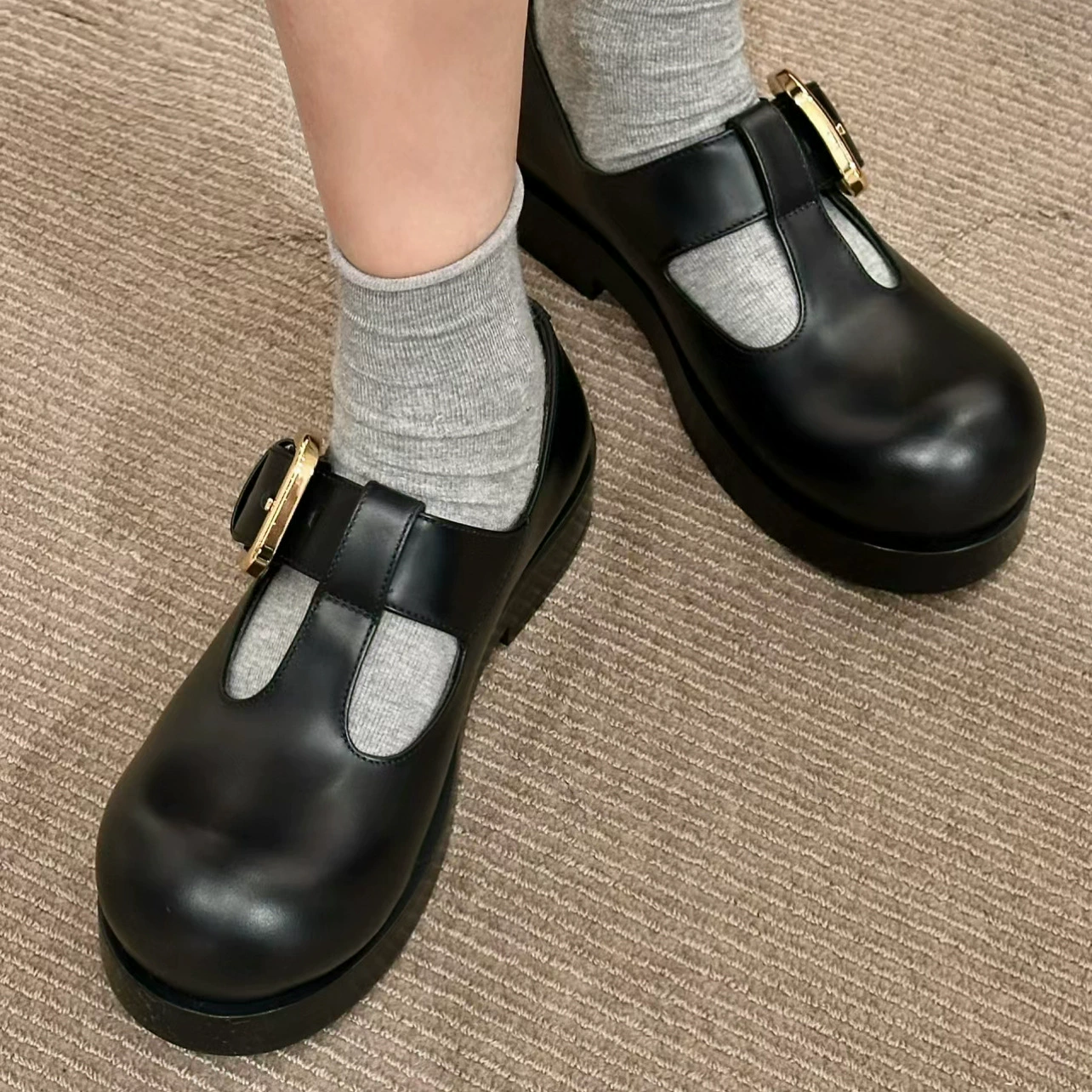 Коровья кожа версия ~ Кожаная большая голова нишевые туфли Мэри Джейн женские 2024 новые ретро дикие кожаные туфли одиночные туфли