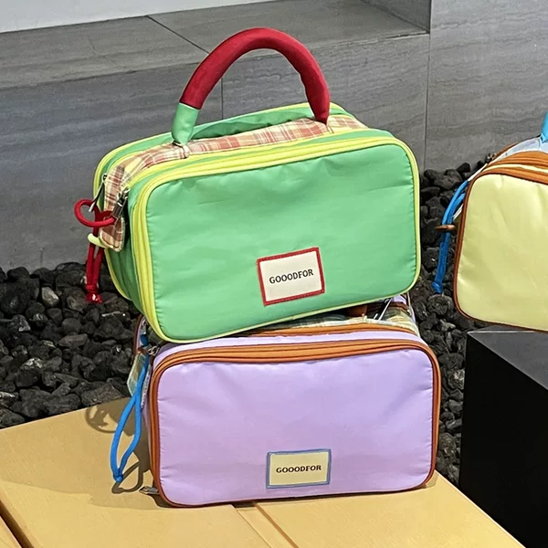 New Contrasting Color Cosmetic Bag, Large Capacity, Portable Toiletry Bag, Travel Partition Storage Bag, Cosmetic Bag with Good Appearance