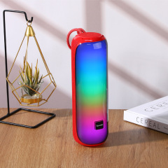 クロスボーダーM9カラーライトbluetoothスピーカーの大出力超重量サブウーファ携帯型ledランプ家庭用ギフトオーディオ
