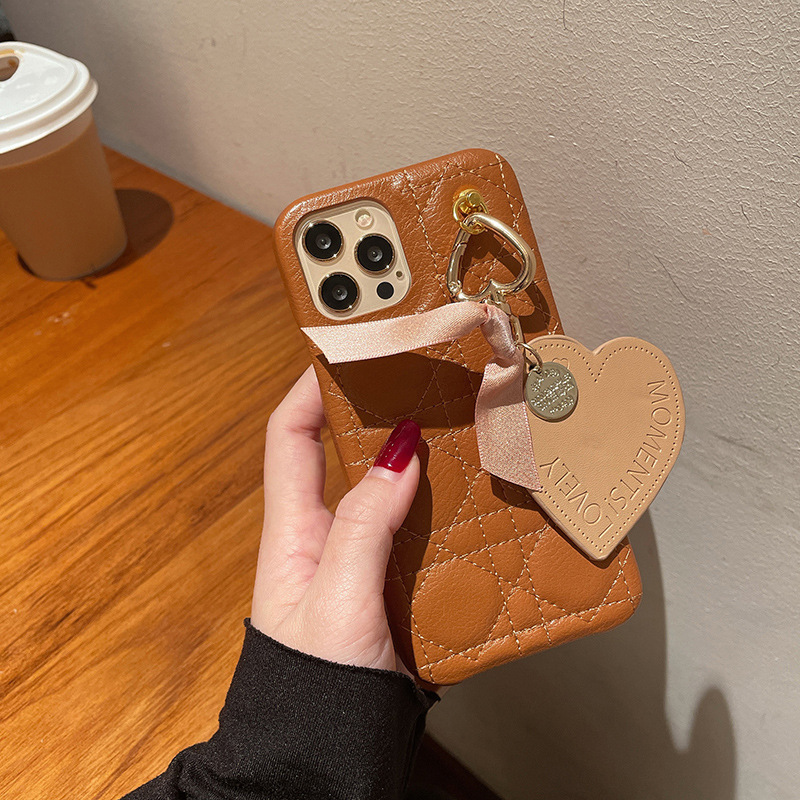 ブラウン＋ハートペンダント