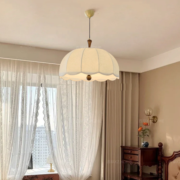 Restaurante de tela francesa Zhonggu estilo retro Nanyang estilo retro patrón de lámparas antiguas lámparas artesanía romántica lámpara de madera sólida