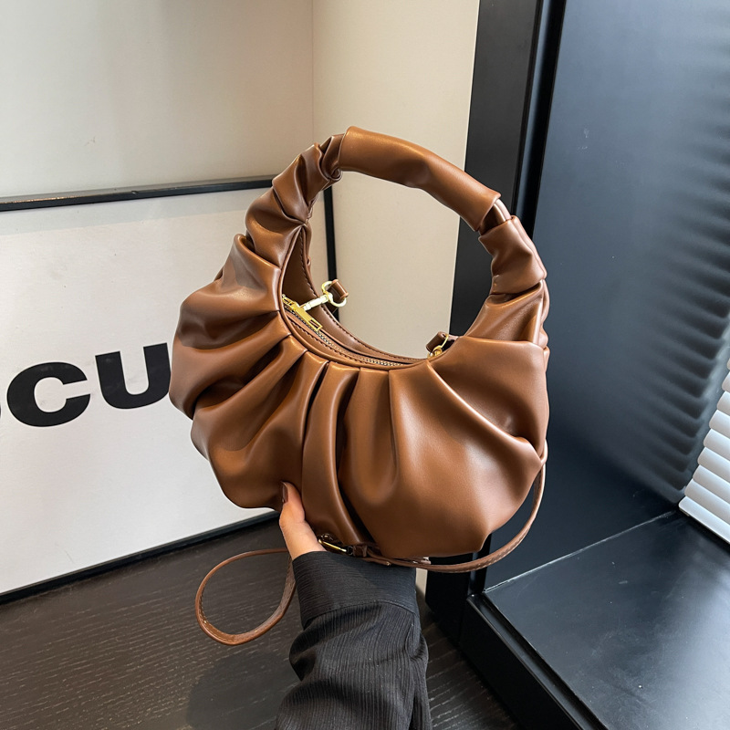 Cloud pleated for women in 2024, new underarm bag, single shoulder crossbody, niche texture, versatile, Korean version_voghion.com