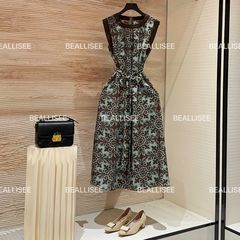 法式高级感复古连衣裙女2025夏季流行单品新款长裙风情万种的裙子