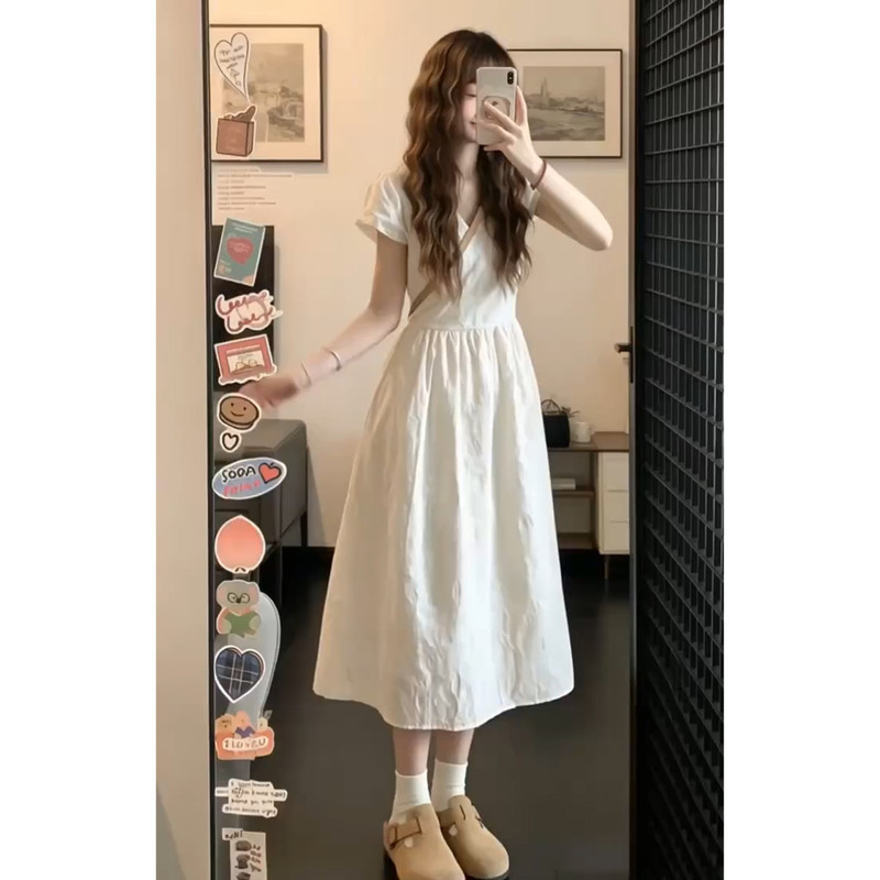 Gentle style white short-sleeved dress for women, 2026 summer new French long dress, extremely beautiful and elegant for petite figures