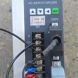 贝格达SD200-3AB伺服驱动器 剪线拆机 成色很新 图片