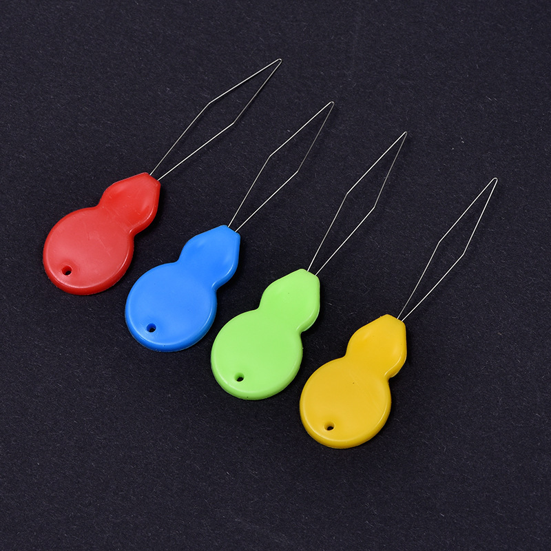 Needle Threading Tool for Assisting Elderly in Threading Needles, Automatic Needle Identifier, Sewing Machine Needle Threader
