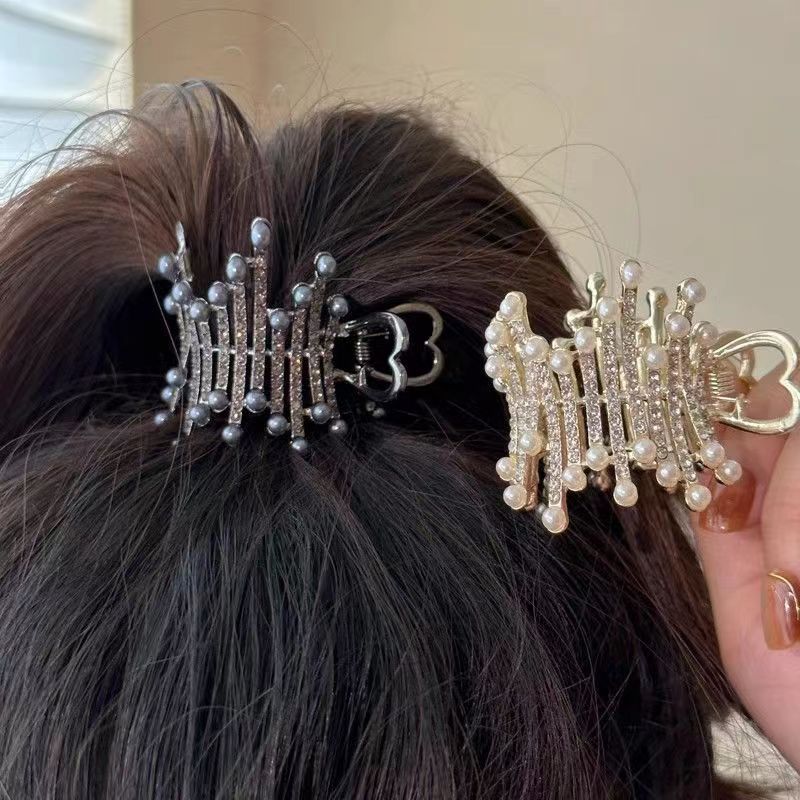 Sweet Stripe Metal Plating Inlay Artificial Pearls Rhinestones Hair Claws display picture 1