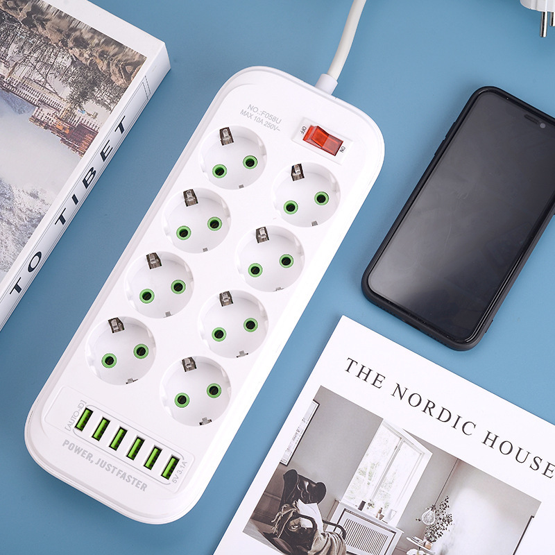 Caja de regalo 4USB 2TYPE-C carga de estilo europeo enchufe de línea de socket estándar europeo