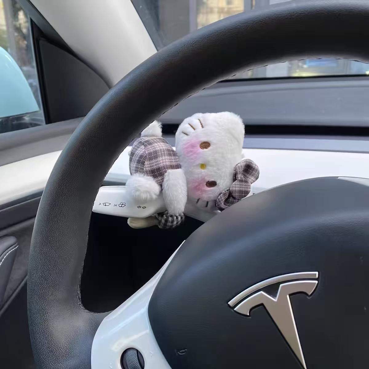 Cute Side-Mounted Plaid Kitty Car Dashboard Decoration, Car Wiper and Turn Signal Decoration, New Car Gift