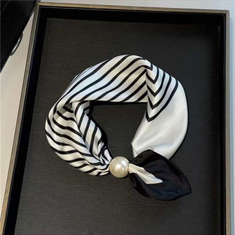 Luxe parelketting met magnetische sluiting voor dames chocker_voghion.com