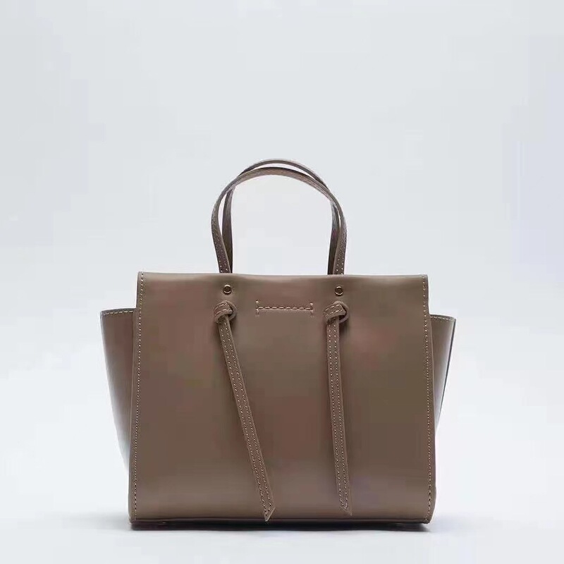 Za Brand Cross-Border Women's Bag 2026 New Large-Capacity Handbag with a Smiley Face Design, Shoulder and Crossbody Bag