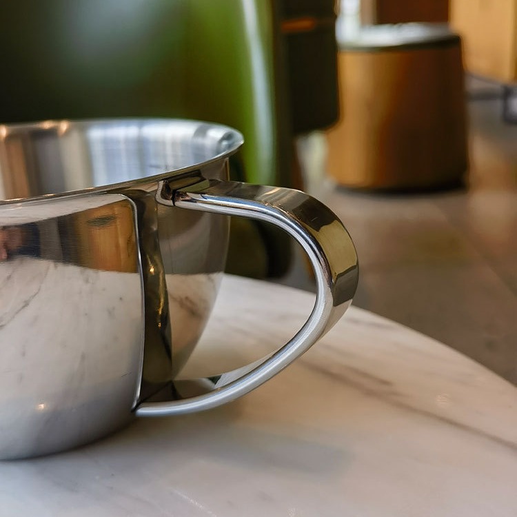 ¡Se requiere control pesado! Alemán 316 de acero inoxidable gran vientre desayuno taza de leche huevo taza de medición con mango tazón multiusos