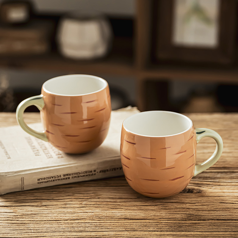 Taza de zanahoria creativa Taza linda de alto valor Taza de hogar al por mayor Taza de agua de oficina Taza de café de gran capacidad