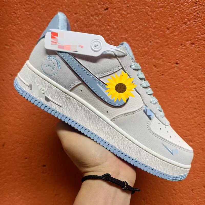 New Pure Original DIY Air Force One Fashionable Casual Sneakers for Men and Women, Non-Slip and Wear-Resistant Sports Shoes New Pure Original DIY Air Force One Fashionable Casual Sneakers for Men and Women, Non-Slip and Wear-Resistant Sports Shoes