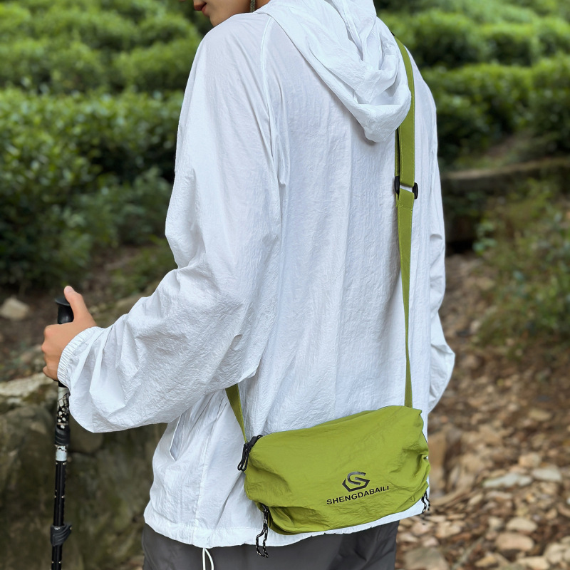 2025 新款简约运动斜挎包女 轻便休闲单肩包男潮牌百搭尼龙布包|undefined