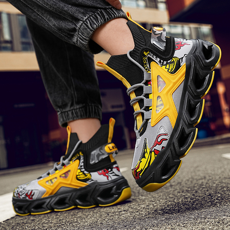 Cross-border plus size 2025 summer new tank bottom sports men's running shoes fly woven mesh breathable socks mouth fashion shoes Cross-border plus size 2025 summer new tank bottom sports men's running shoes fly woven mesh breathable socks mouth fashion shoes