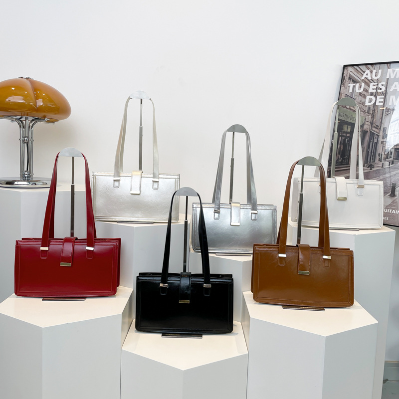 2024 otoño nuevo estilo retro tendencia de viaje bolso cuadrado minimalista diseño de moda personalidad brazalete bolso de hombro