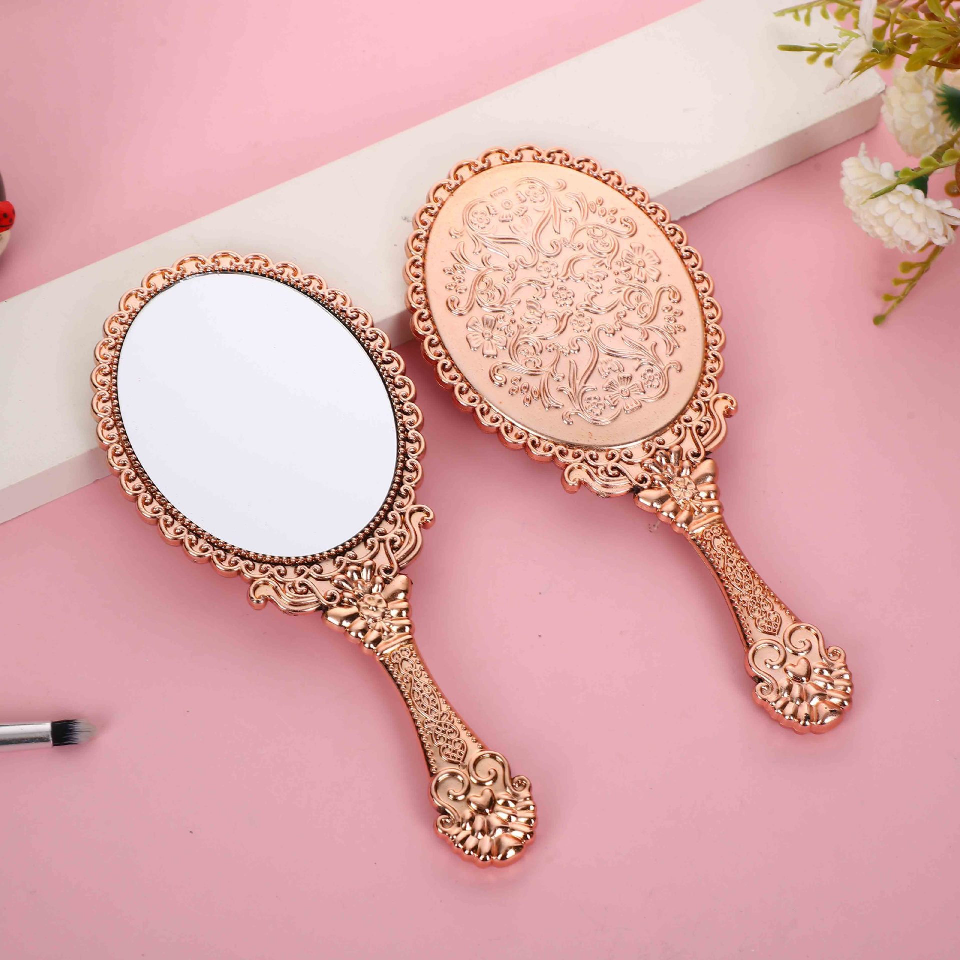 Espejo de mano retro con encaje, espejo de maquillaje electrochapado, espejo pequeño portátil, espejo de tocador de escritorio