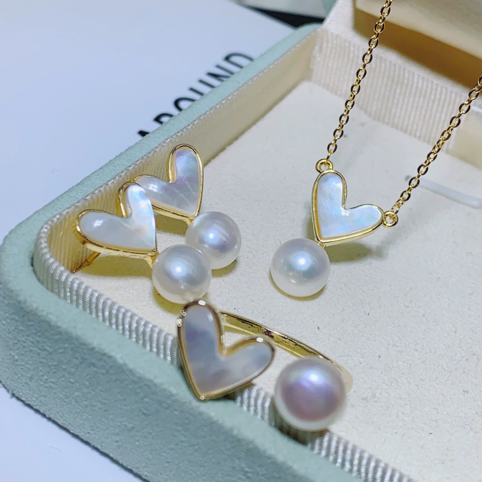 Zhuji Pearl Натуральный пресноводный жемчуг моллюсков любовь три комплекта нежный элегантный темперамент серьги кольцо ожерелье
