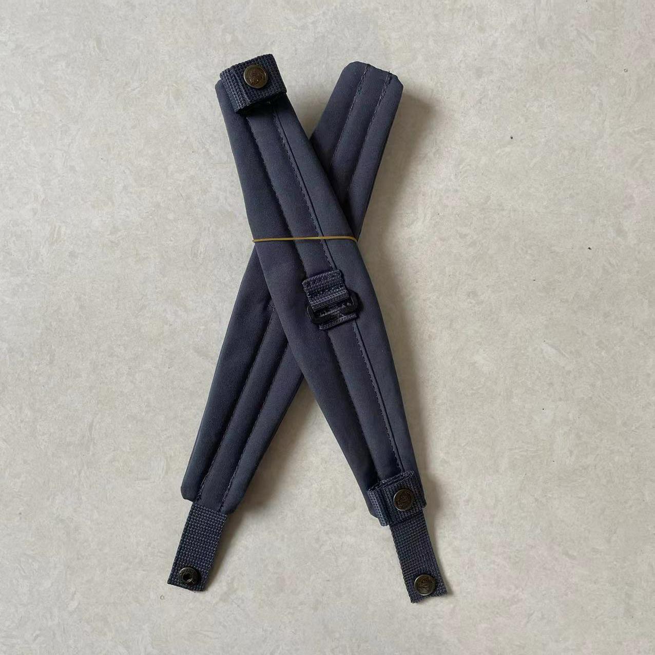 그래파이트 그레이 숄더 스트랩