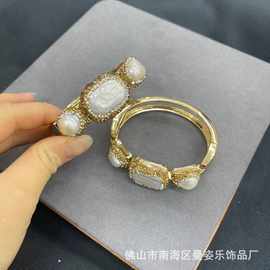 巴洛克珍珠镶嵌碧玺高品质保色手镯  抖音热销款天然石原创首饰