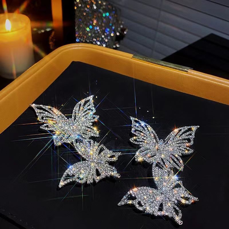 Butterfly Brooch, High-End Women's Corsage Brooch, Suit Accessories, Classy Exquisite Fashion Design, Niche Exaggerated Elegant