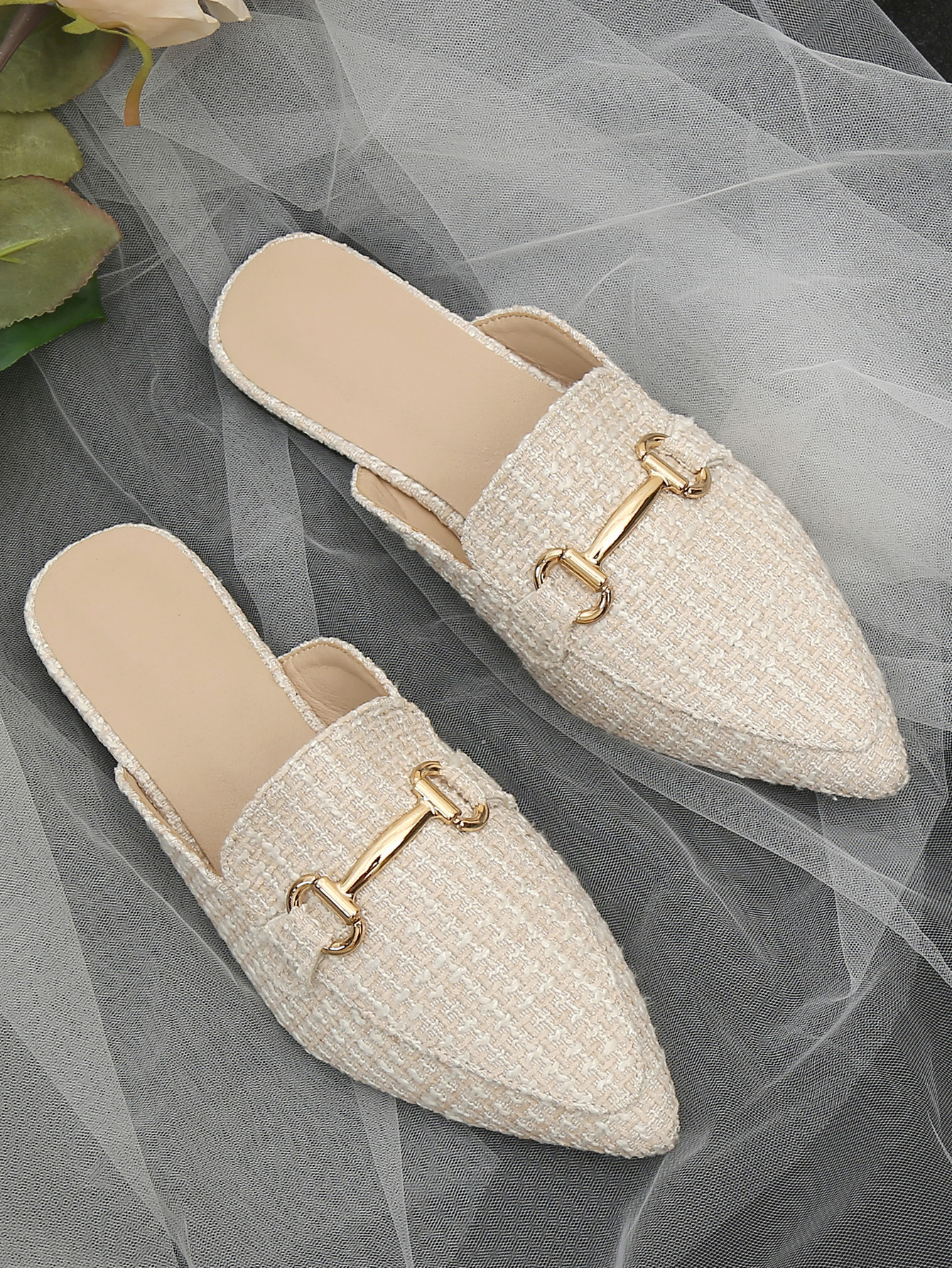 Grenzüberschreitender Sommer, kleiner Duft, modische Damen-Einzelschuhe mit flachem Boden, spitzer Zehenbereich, leerer Baotou-Half-Drag-Außenhandel_voghion.com