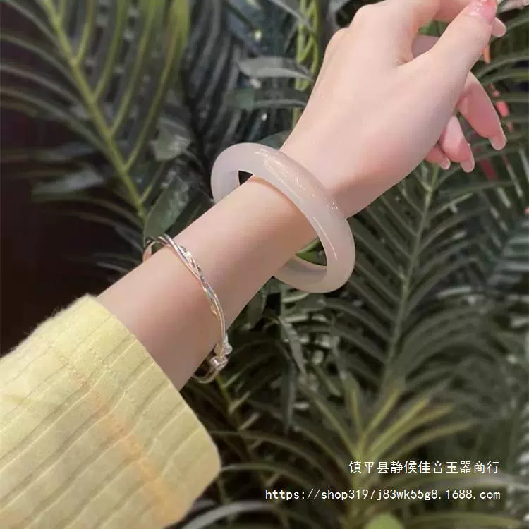 Д bracelet агат белый, имитация льда