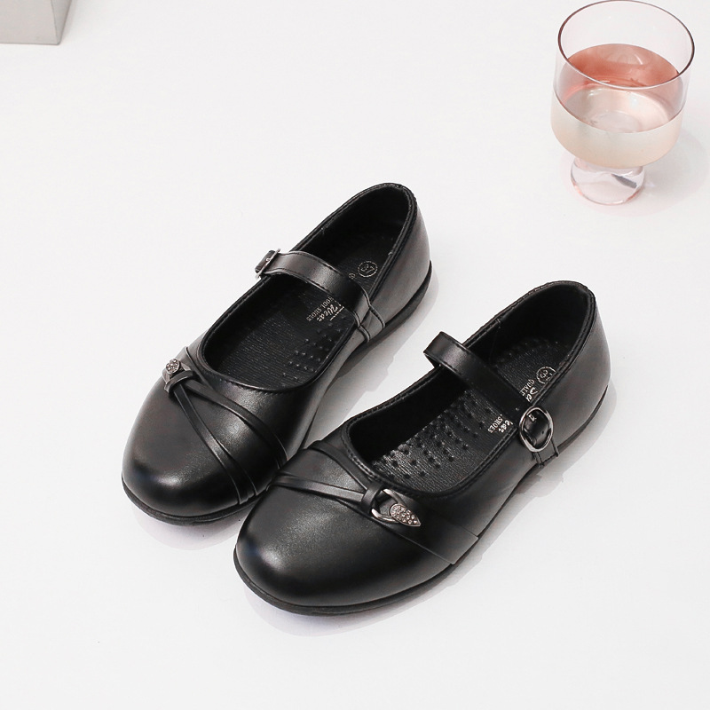 2025秋季新款女童黑色小皮鞋学生浅口表演休闲鞋中大童单鞋亲子鞋