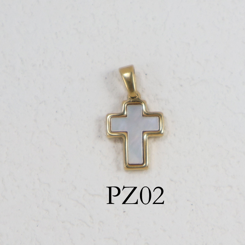 Collana lunga con ciondolo geometrico in acciaio dorato_voghion.com