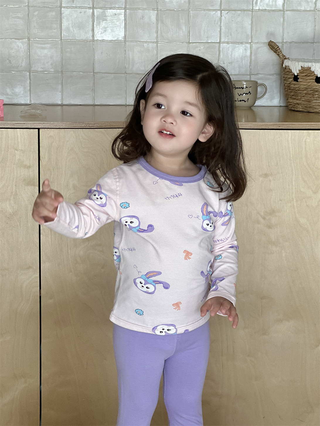 Pajamas para niños en el hogar set2025 ropa de otoño ropa infantil coreana ropa doméstica de niñas dos piezas de ropa de otoño bebé
