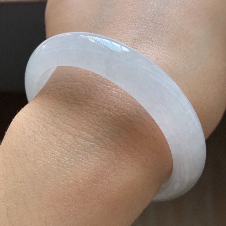 Vòng tay ngọc bích Miến Điện tự nhiên loại băng cao dải dày ánh trăng trắng chi tiết 9