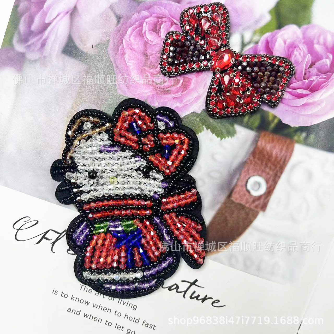 厂家供应手工钉珠刺绣布贴卡通猫Kt猫箱包鞋帽布贴饰品 服装辅料