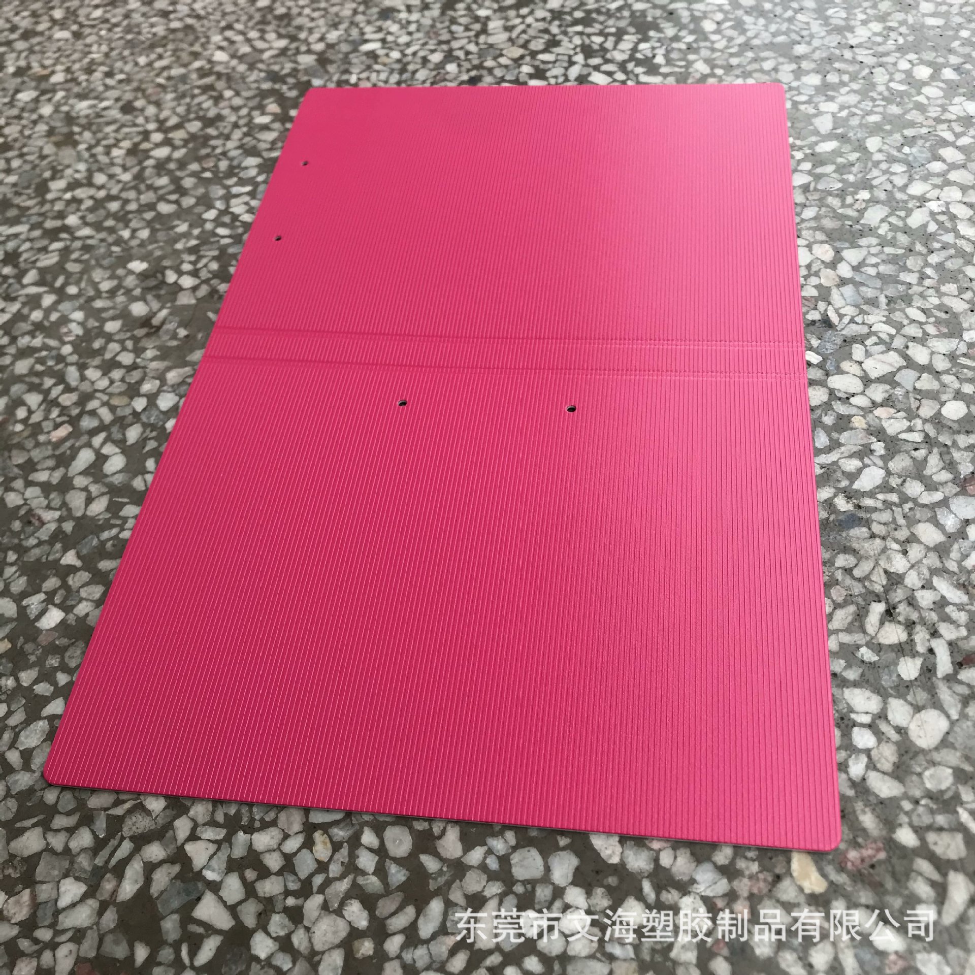 厂家供应 PP发泡板 轻质发泡实心板 生产黑色红色蓝色直条横纹