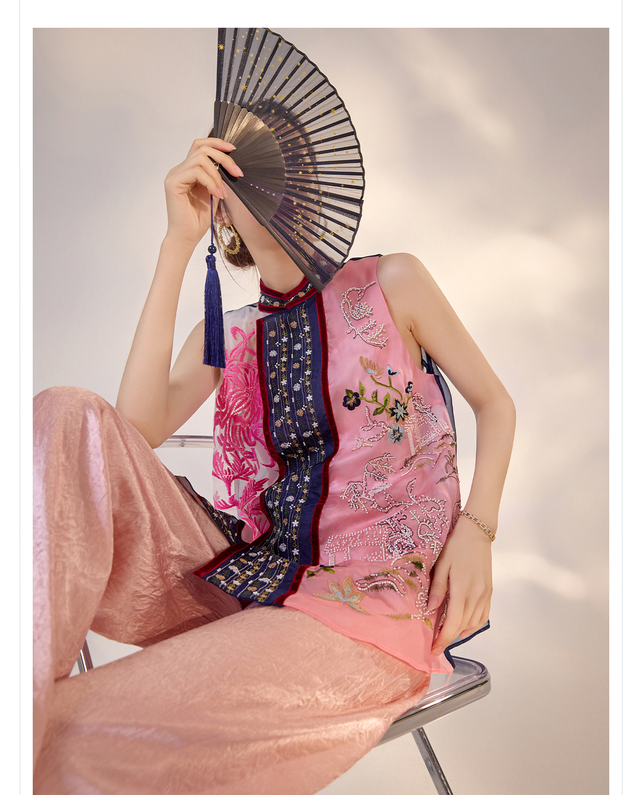 Áo vest gile nữ phong cách Trung Hoa mới, thêu họa tiết phối màu, chất liệu lụa tơ tằm, mã ZX M4238 — Phối màu chi tiết 7