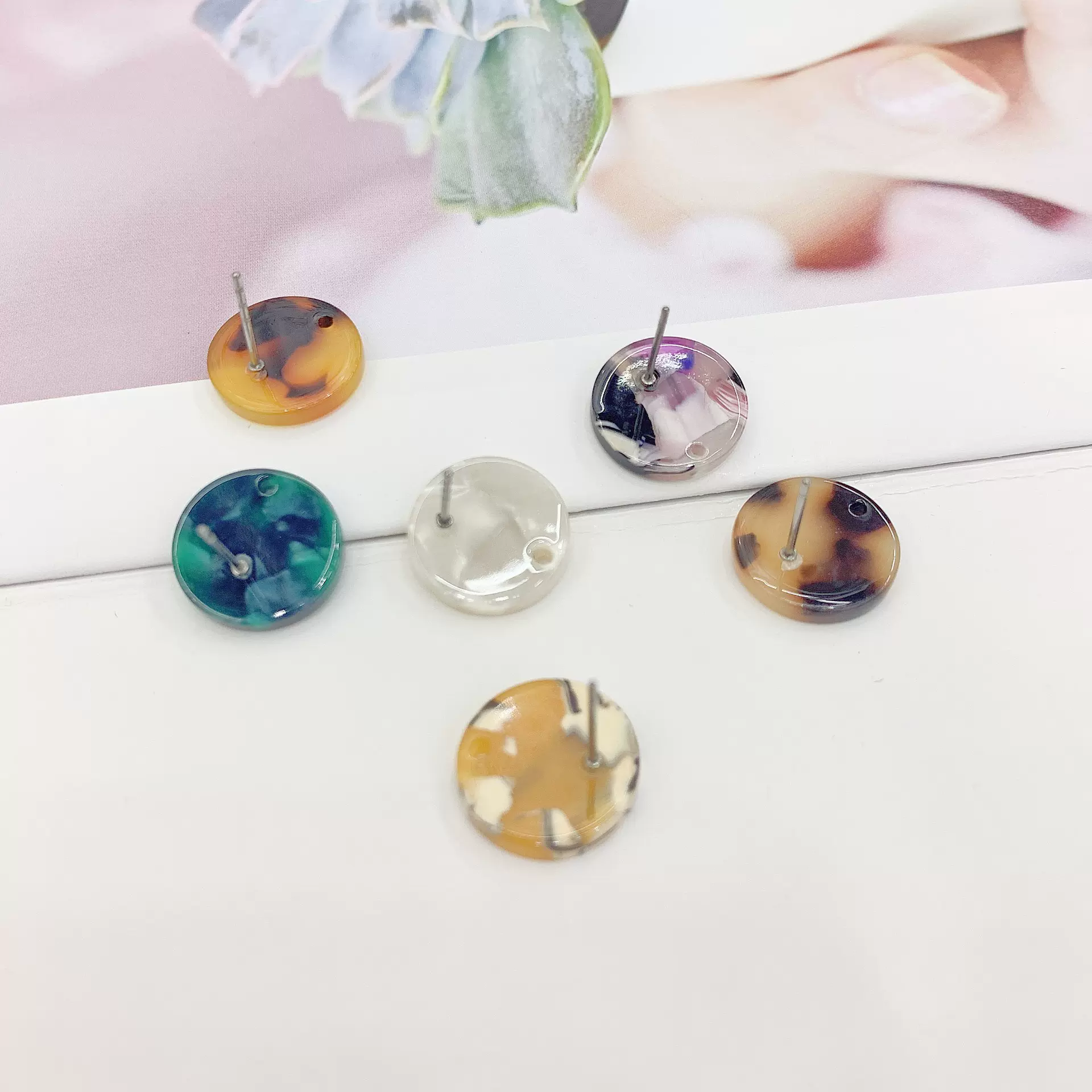 DIY饰品配件批发个性混色花纹醋酸圆形耳钉带孔挂件简约耳环配件