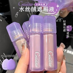 クロスツアーウォーターベルベットブライトニングコンシーラーGirlscrushと同じスタイルで、クマ、涙溝、ニキビ跡を拡張してカバーします。