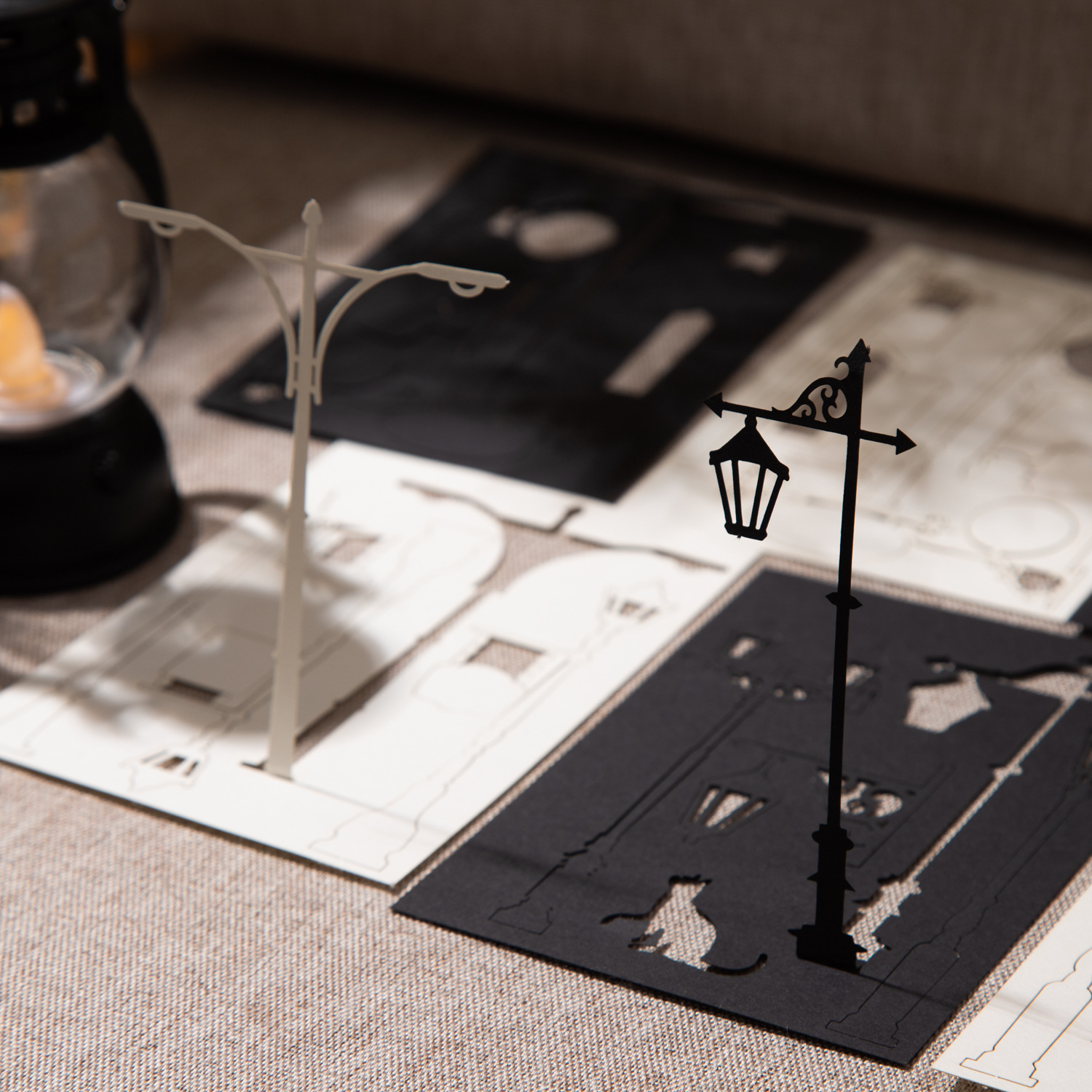 Un día hermoso, tema de farola, material hueco, serie de farola, libro de mano de doble material, papel de material de paisajismo de bricolaje