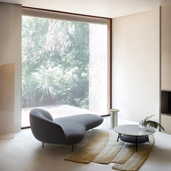 Arflex Irregular-Shaped Large Sofa Chair | Italian Minimalist Arc-Shaped Chaise Longue | Light Luxury Fabric Design | Creative Bedroom Internet-Famous Recliner