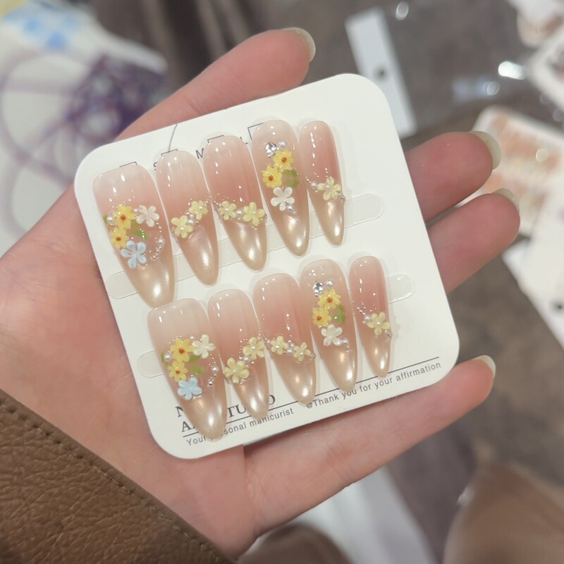 Sunflower - Floral Skirt Hand-Painted French Style Pure Desire Nail Art Stickers Wearable Nails Sunflower - Floral Skirt Hand-Painted French Style Pure Desire Nail Art Stickers Wearable Nails