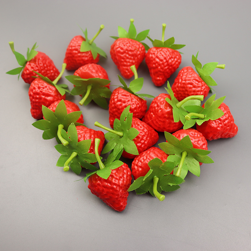 Simulation Strawberry Vegetable Model with Strawberry Food
