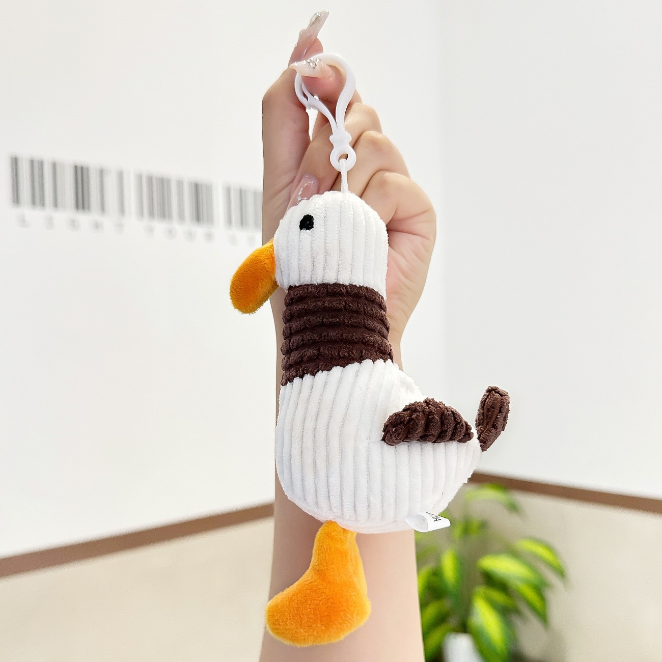 Cuatro pulgadas muñeca máquina colgante felpa llavero lindo muñeca mochila adornos grab máquina muñeca regalo al por mayor