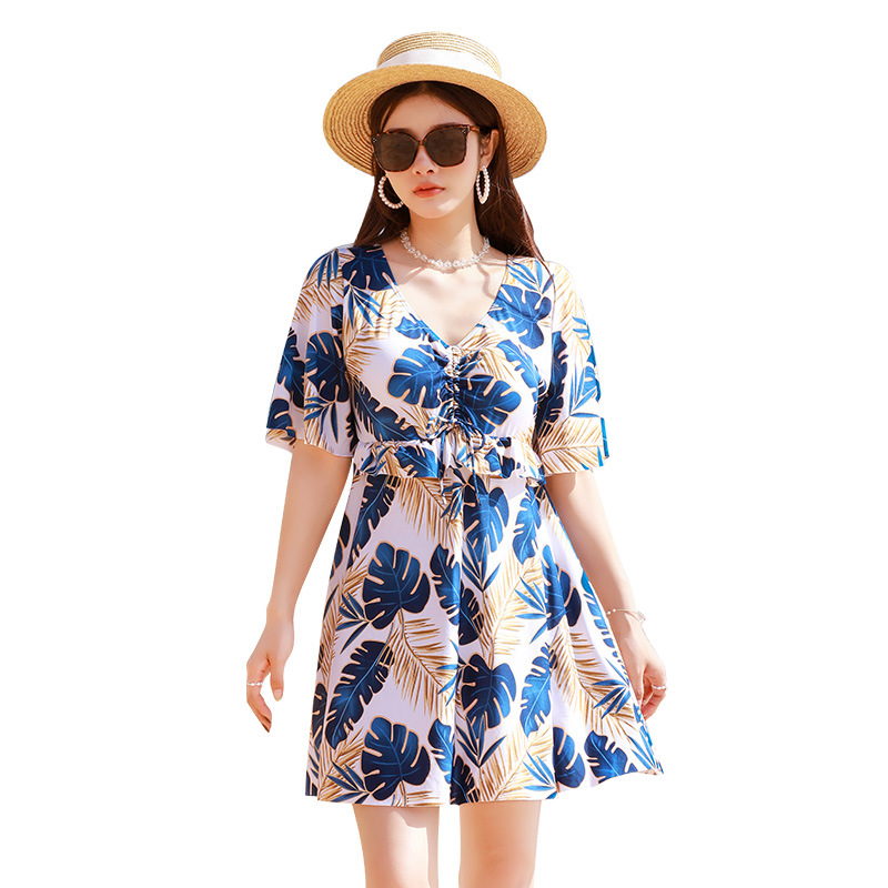 Traje de baño de la madre hembra 2023 nuevo vestido de una pieza conservador adelgazante que cubre el vientre de mediana edad y ancianos Hot Spring Plus size traje de baño verano