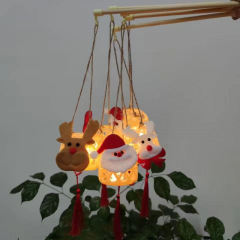 国境を越えたクリスマスの新しい新年のおもちゃは竹編みのプラスチック提灯の手作りDIY発光をまねて中国風を手に入れる