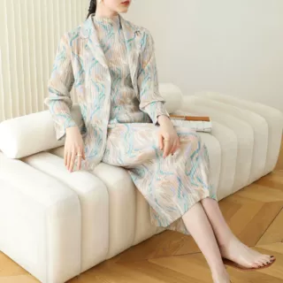 专柜品质2022高端褶皱ins风休闲时尚印花三件套半高领背心半身裙